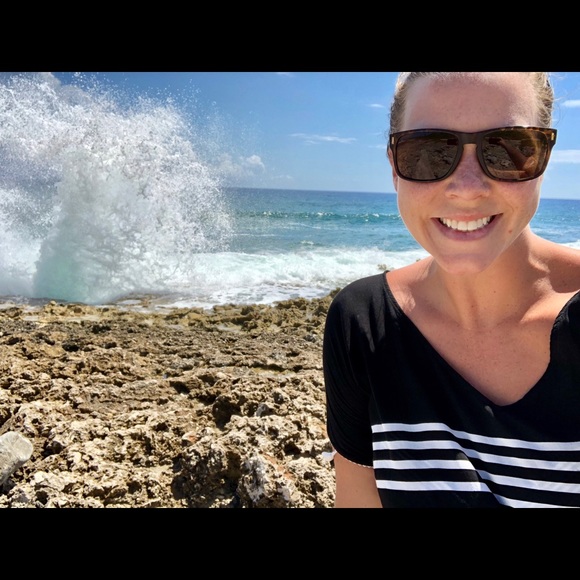 Meet your Posher, Michelle - Picture 1 of 1